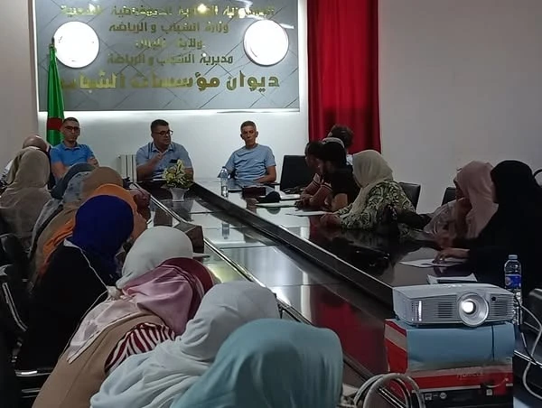 غليزان:دورات تكوينية لفائدة المستخدمين البيداغوجين