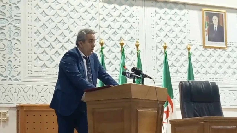 يوم دراسي اعلامي لشرح قانون حماية اراضي الدولة الجديد ....النائب العام بمجلس قضاء معسكر  يؤكد أن أي مسؤول لايطبق هذا القانون  فهو تحت مطرقة القضاء