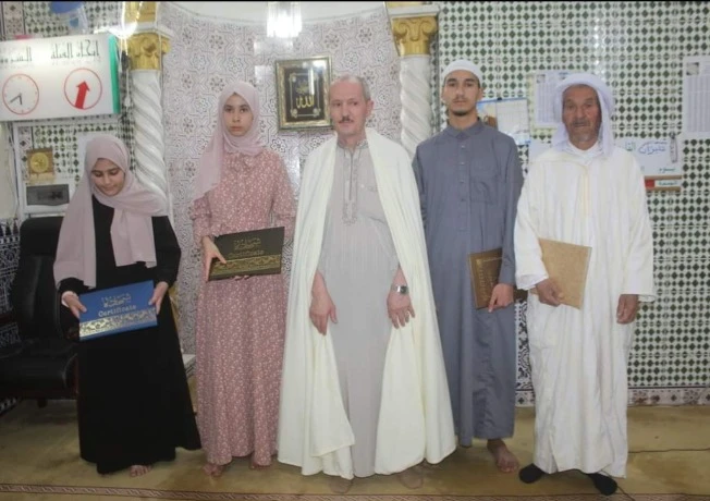خلال احتفالية ليلة القدر...... تكريم 30 من حفظة القرآن الكريم  بمسجد النور بغليزان