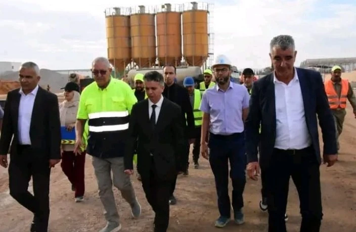 معسكر....    الوالي فؤاد عايسي يشدّد على  تسريع وتيرة الإنجاز  لصومعة  تخزين الحبوب