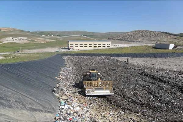 تيسمسيلت  :استلام مشاريع بيئية جديدة لتحسين تسيير النفايات