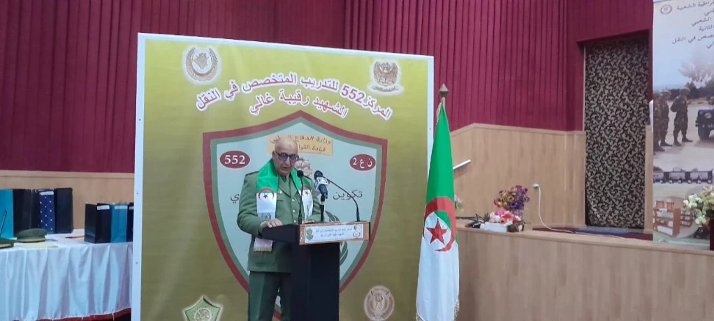 العميد مرابط  يُشرف على زيارة موجهة لممثلي الصحافة  بمركز التدريب للنقل بالغمري   :   المؤسسة العسكرية والإعلام  شراكة استراتيجية لمواكبة مسار التحديث والتطوير