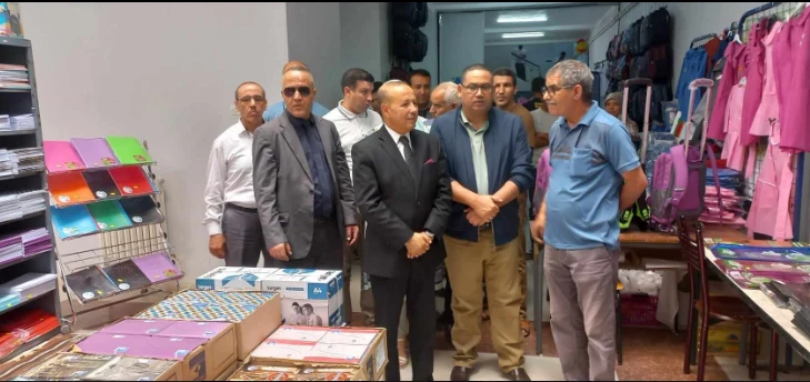 البيض19 مشاركا في افتتاح معرض للأدوات المدرسية