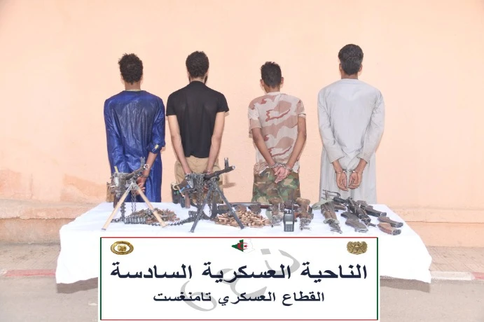 وزارة الدفاع :القبض على 5 إرهابيين واسترجاع كمية من الأسلحة والذخيرة ببرج باجي مختار  وتمنراست