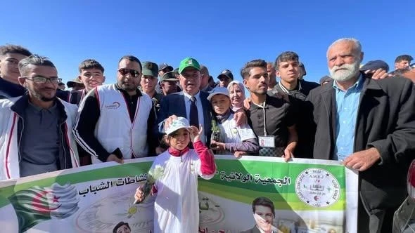 غرس أكثر من 42 ألف شجيرة والعملية متواصلة  بتيارت ...مشاركة فاقت كل التوقعات