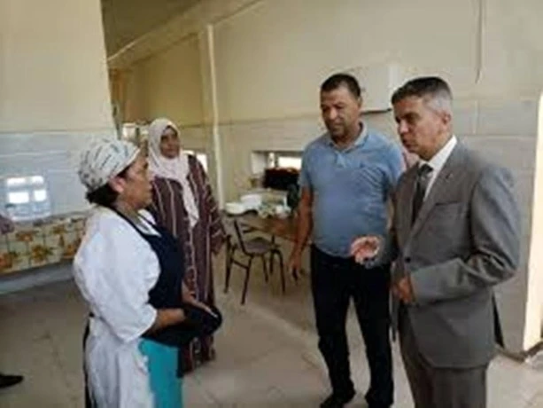 خرجات فجائية عبر المؤسسات التربوية بمعسكر  ... تشديد على توفير الوجبة الساخنة لجميع التلاميذ