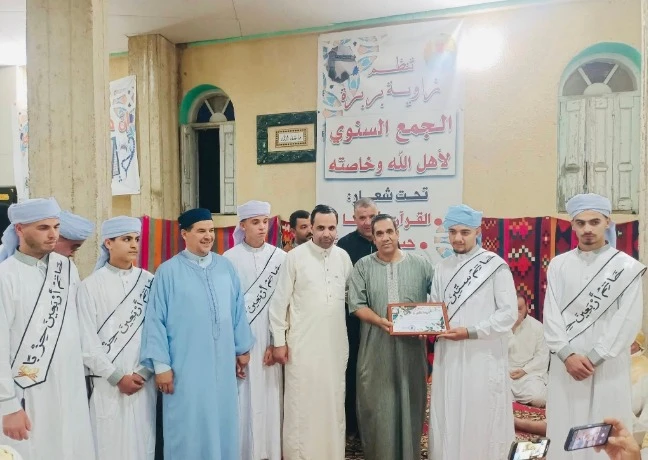زاوية بربرة بعين مران تُقيم لقاءها السنوي في أجواء روحانية مميزة  ... تكريم 6 طلبة من حافظي كتاب الله