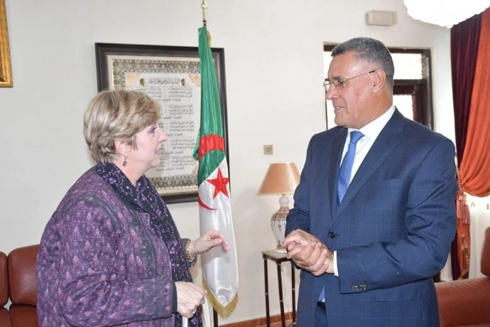 لتعزيز التعاون الدولي.. سفيرة  الولايات المتحدة الأمريكية بالجزائر تحلّ بالنعامة
