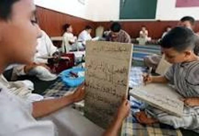 البيض   افتتاح مدرسة قرآنية جديدة بالغاسول