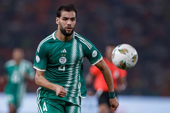 تربص الخضر بجدة ينطلق  تحسبا لوديتي زيمبابوي والسعودية... توغاي وشايبي  ينضمان إلى قائمة المصابين