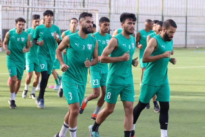 جمعية وهران تستأنف التدريبات بمعنويات عالية تحضيراً للقاء الأبيار