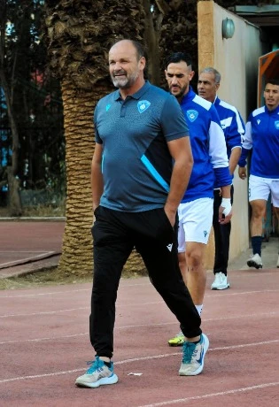 وداد تلمسان :مزاير يدعو للتركيز في المباريات الثلاث المتبقية...“علينا إنهاء مرحلة الذهاب في مرتبة مريحة "