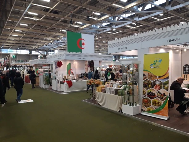 تنظيم معارض خاصة بالمنتجات الوطنية في 11 بلدا خلال 2026