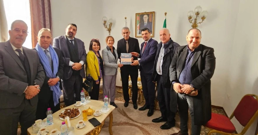 الغرفة الجزائرية للتجارة والصناعة تستقبل رئيسة جمعية فرنسا-الجزائر