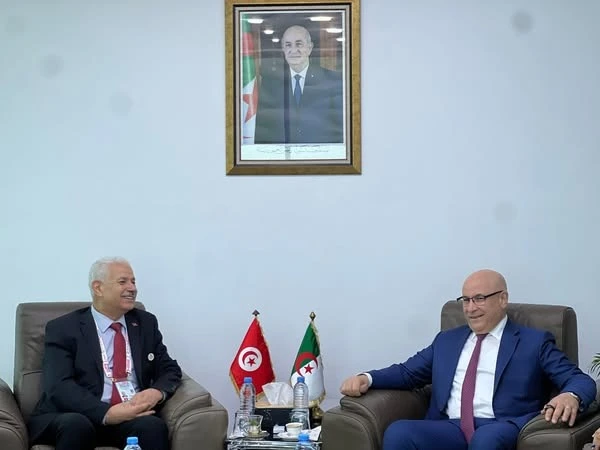 زيتوني يستقبل وزير التجارة وتنمية الصادرات التونسي