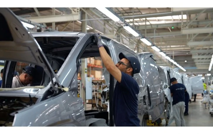 انتاج مصنع "فيات" بوهران يتخطى عتبة 50 ألف مركبة