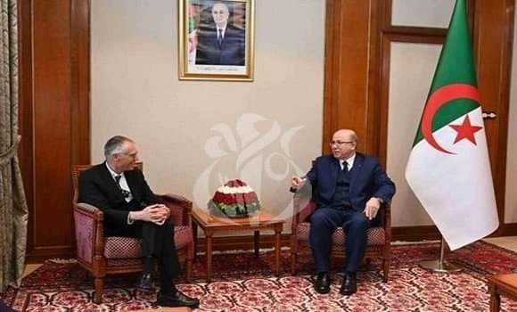 الجزائر/إيطاليا: بن عبد الرحمان يستقبل الرئيس المدير العام لمجمع ستيلونتيس