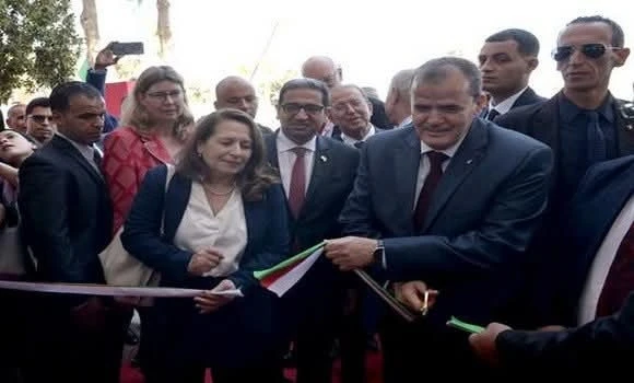 افتتاح صالون السيارات الأفريقي بحضور أبرز الفاعلين في القارة .... "شيري" و "فيات" و "هيونداي" أبرز العلامات المشاركة