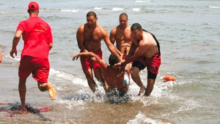 مخاطر السباحة في الأماكن الممنوعة: حملات للوقاية والتوعية منذ اطلاق موسم  الاصطياف