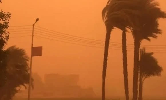 رياح قوية على عدة ولايات بغرب وجنوب البلاد إلى غاية مساء الأربعاء