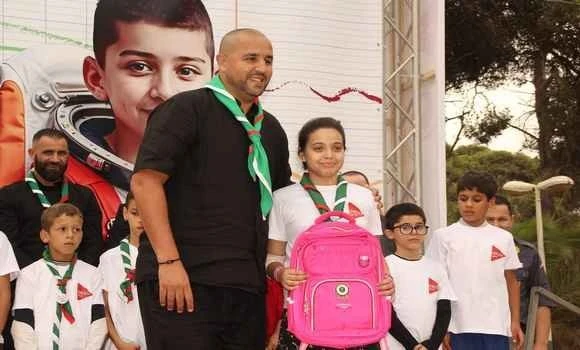 الكشافة الاسلامية  الجزائرية تطلق قافلة تضامنية لتوزيع المحافظ المدرسية