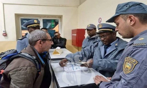 تسهيل إجراءات منح التأشيرة : وصول أول فوج من السياح الأجانب إلى ولاية جانت