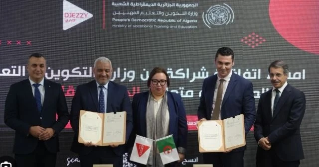 جازي و شركة الصناعة الجزائرية للهاتف توقعان اتفاقية إطار شراكة إستراتيجية