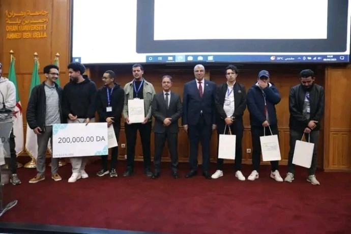 جامعة وهران 1 تسدل الستار عن  الطبعة الثانية ل" الهاكاثون": " بروتس"  من الجزائر العاصمة يفتك الجائزة الأولى