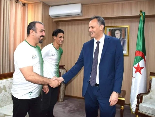 وزير الشباب والرياضة عبد الرحمن حماد :....   "سخرنا إمكانيات خارقة للدفاع عن إيمان خليف"