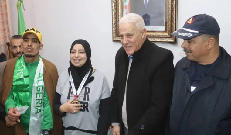 ضخ 4 ملايير سنتيم في خزينة النادي