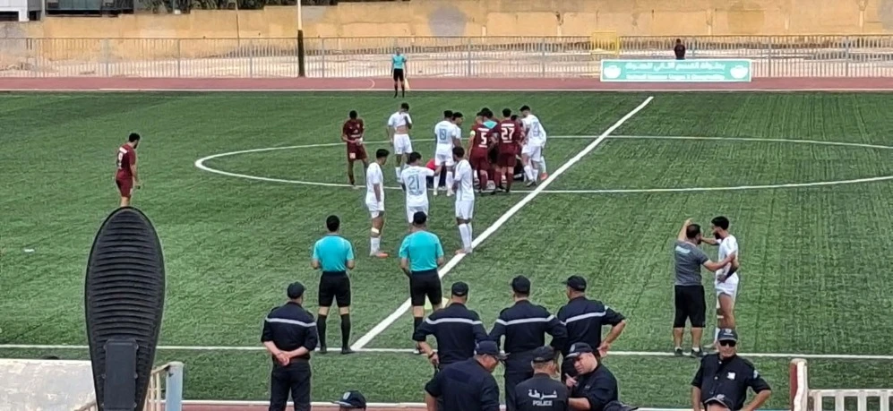 التعادل لم يرض أنصار اتحاد سيدي أمحمد بن علي...السيطرة لا تعني الفوز