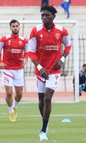 في اجتماع عقدته إدارة مولودية وهران  مع المدرب الإسباني : غاريدو يطالب بتدعيم خطي الدفاع والهجوم في الميركاتو