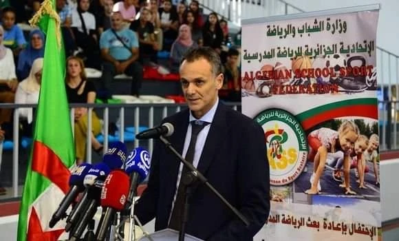 وزير الشباب والرياضة يشرف على حفل إعادة بعث الرياضة المدرسية خزان المنتخبات الوطنية
