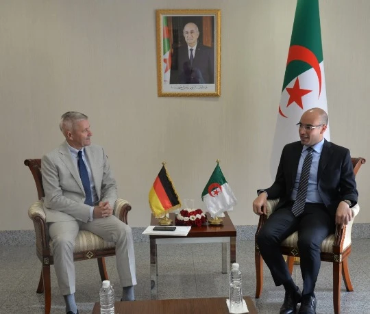 سفيان شايب يستقبل سفير ألمانيا بالجزائر