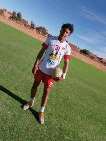 الوافد الجديد بالعلام يلتحق بتحضيرات جمعية الشلف  فؤاد بوعلي يلغي تربص تيكجدة