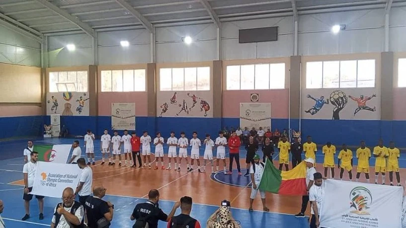 كرة اليد المدرسية تتألق في سكيكدة ..  الجزائر تحصد الذهب بفضل جيل واعد