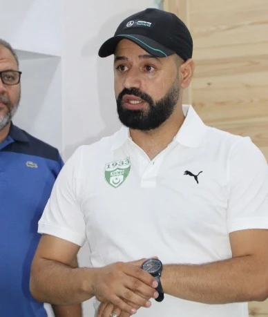 جمعية وهران....شردود يحسم ملف المسرحين ويختبر لاعبيه أمام سريع غليزان السبت