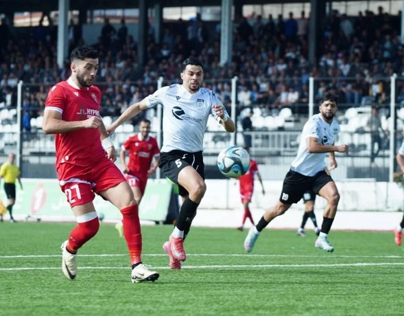الرابطة المحترفة الأولى : اتحاد خنشلة 2 – 0 مولودية وهران