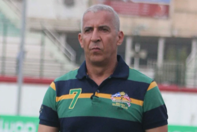 وداد تلمسان :  المدرب بن شادلي في المفكرة واللاعب أنس ساعد يرسم انضمامه