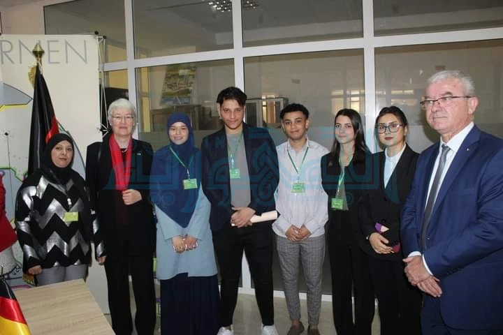  سفيرة جمهورية ألمانيا الاتحادية في الجزائر في زيارة لجامعة وهران 2. تصوير: فوزي برادعي 