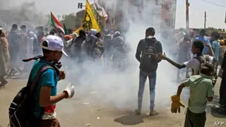 السودان: نقابة الأطباء تحذر من انهيار النظام الصحي بالبلاد نتيجة النزاع