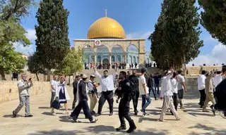 عشرات المستوطنين يقتحمون المسجد الأقصى المبارك