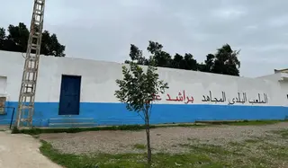 بسبب عدم تأهيل ملعب المجاهد براشد ببلدية بني صاف : معاناة متواصلة لفرق المحلية والانصار  بعيدون عن المدرجات