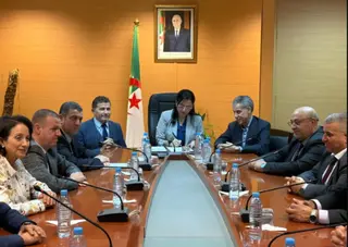 وزيرة التجارة الداخلية تشرف على تنصيب رئيس ديوان جديد للوزارة