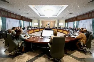 الوزير الأول يترأس اجتماعا للحكومة
