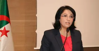 تزكية فاطمة الزهراء زرواطي لعهدة جديدة على رأس حزب "تاج"