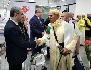 استقبال أول فوج من الحجاج العائدين من البقاع المقدسة