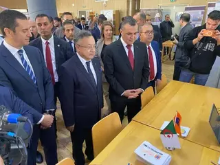 بداري: خريجو دفعة 2026 لمدرستي الذكاء الاصطناعي والرياضيات سيستفيدون من عقود تشغيل  مباشرة