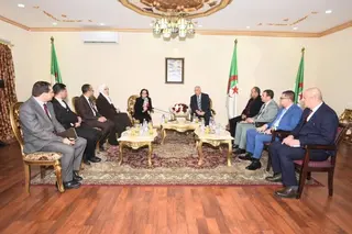 وزير المجاهدين يستقبل المجاهدة الرمز جميلة بوحيرد