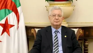 بتكليف من رئيس الجمهورية, ناصري يتوجه إلى قطر لتقديم واجب العزاء في وفاة الأمير حمد بن خليفة آل ثاني